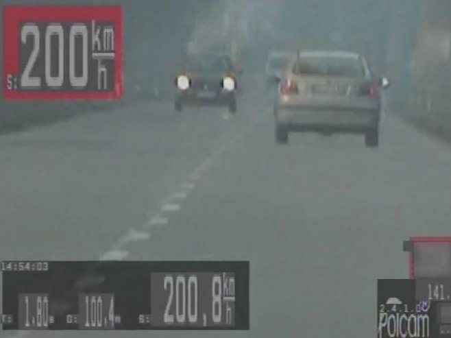 Суботица: 18-годишњак возио 200 километара на сат са пробном возачком дозволом