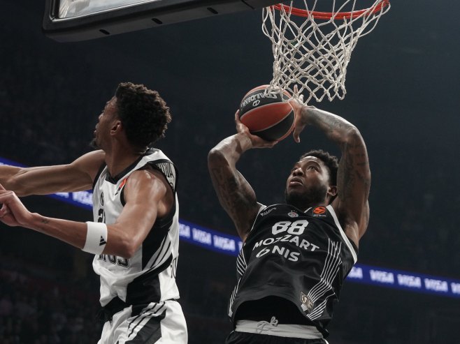 Кошаркаши Партизана поражени од Виртуса у 16. колу Евролиге