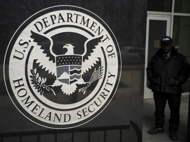 Трамп обуставља програм лутрије за зелене карте