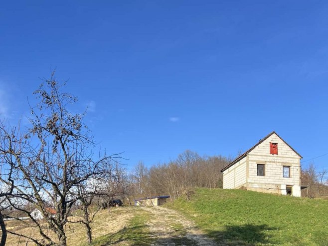 Једина српска повратничка породица под притиском општинске власти у Теочаку