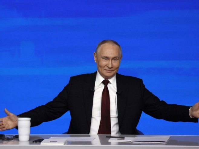 Путин: Заљубљен сам, вјерујем у љубав на први поглед