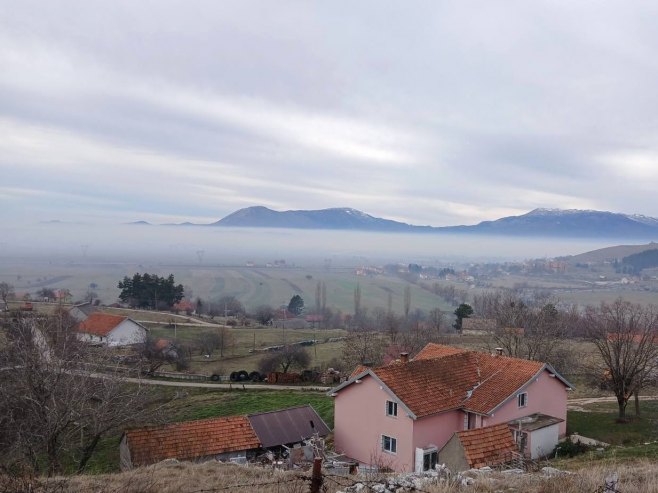 Због загађења ваздуха узрокованог самозапаљењем једне од депонија угља, Гачани траже помоћ надлежних (ФОТО)