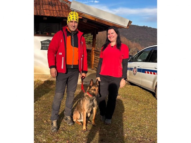 Спасилачки пас Киа први лиценцирани потражни пас у Српској