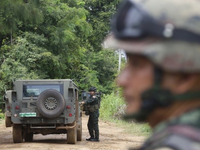 Тајландска војска наставља да напада више циљева у Камбоџи