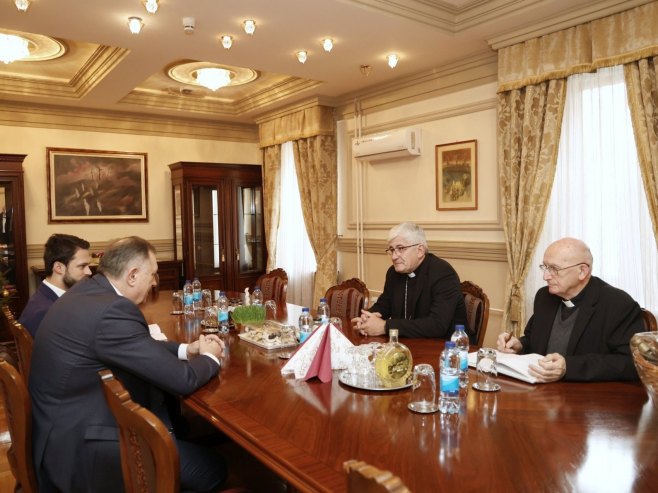 Додик са бањалучким бискупом