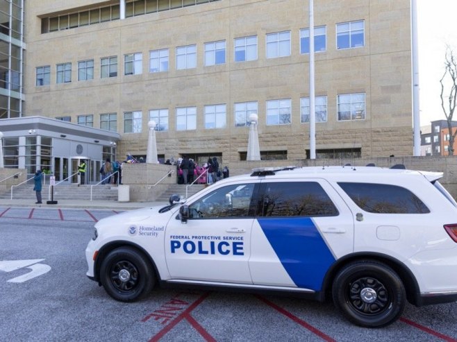 Један полицајац убијен у пуцњави у Делаверу