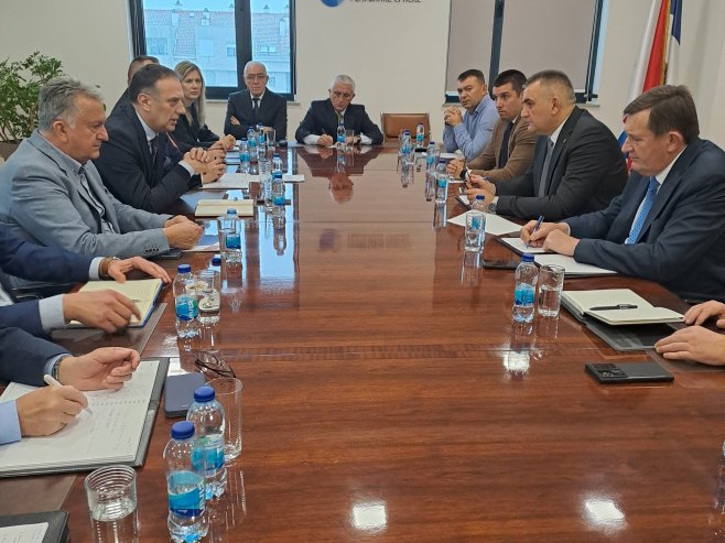 Минић са руководством Привредне коморе Српске