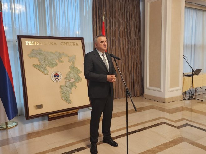 Премијер на пријему: Српска стабилна и сервисира све обавезе (ФОТО)