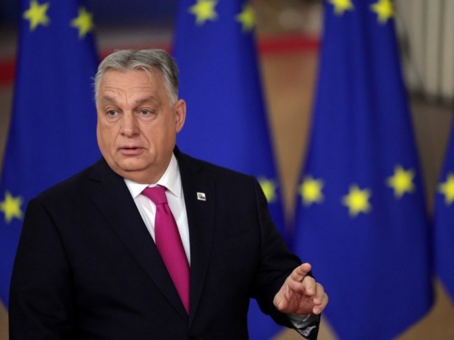 Орбан: Европска унија се распада пред нашим очима