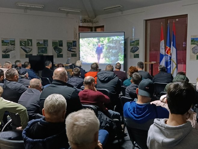 Приказан филм и представљена књига о 65. заштитном моторизованом пуку