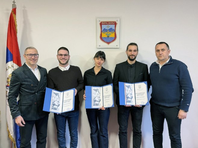 Прњавор: За троје најбољих студената по 5.000 КМ од Градске управе