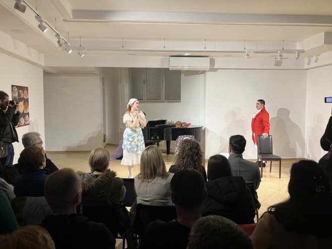 У Приједору изведена Росинијева опера "Пепељуга"