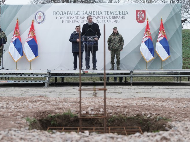 Вучић: Крајем марта или почетком априла отварамо прву велику фабрику дронова у Србији