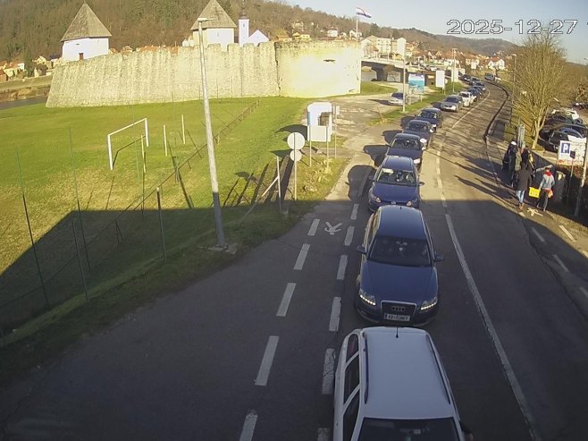 Гужва на свим граничним прелазима са Хрватском