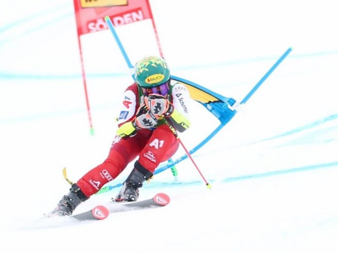 Аустријанка Јулија Шајб остварила трећу побједу у велеслалому