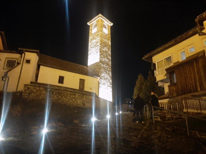 Сат-кула и два моста на Ћехотини засијали у пуној љепоти (ВИДЕО)