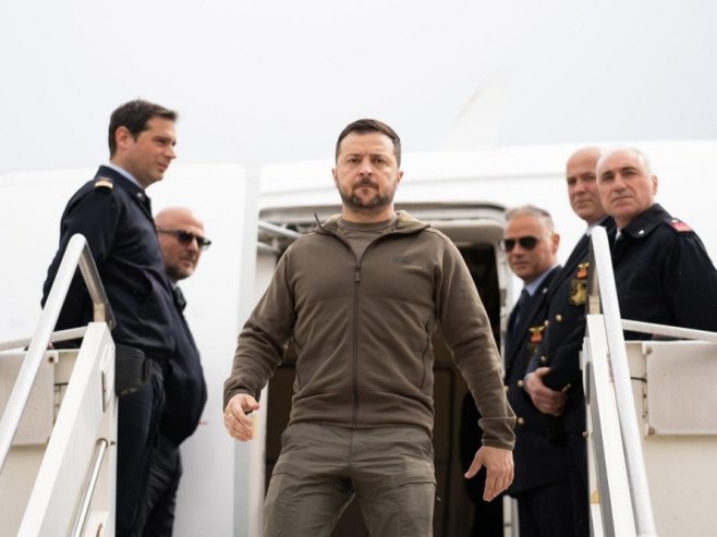 Нико од америчких званичника није дочекао Зеленског (ВИДЕО)