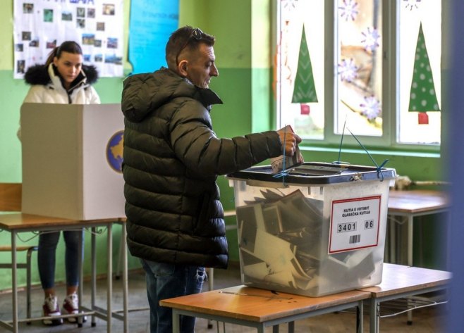 До 19.00 часова гласало 44,89 одсто упиасних бирача, велика излазност у српским срединама