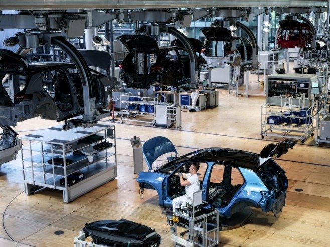 Њемачки гиганти индустрије биљеже благи раст прихода, али и пад профита и запослености