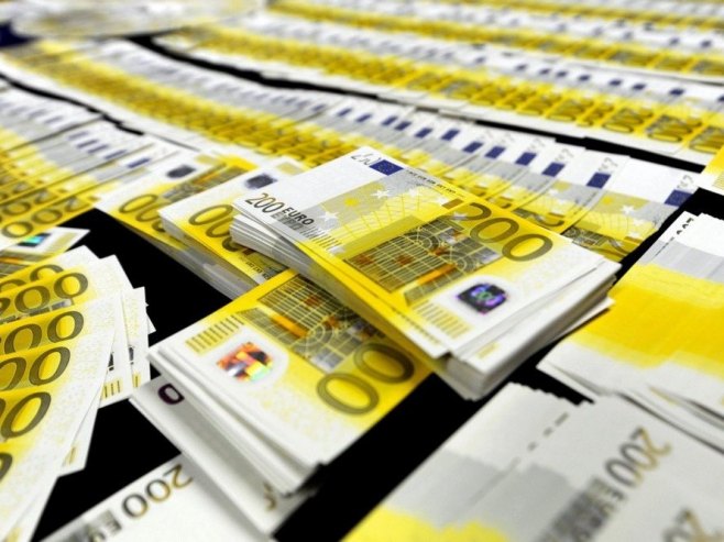 Пљачкаши банке однијели плијен вриједан 30 милиона евра