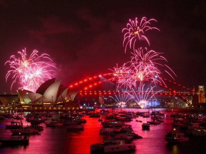 Свијет дочекује Нову годину - Самоа и Кирибати први дочекали 2026. годину (ФОТО/ВИДЕО)