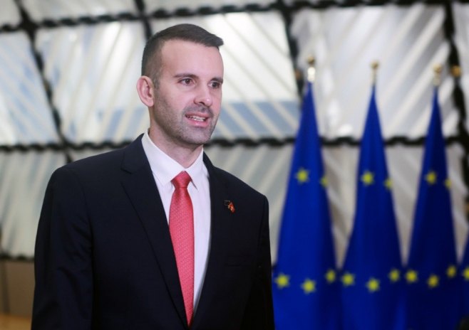 Спајић са Милатовићем отпутовао у Беч, није се појавио пред Ботуњанима