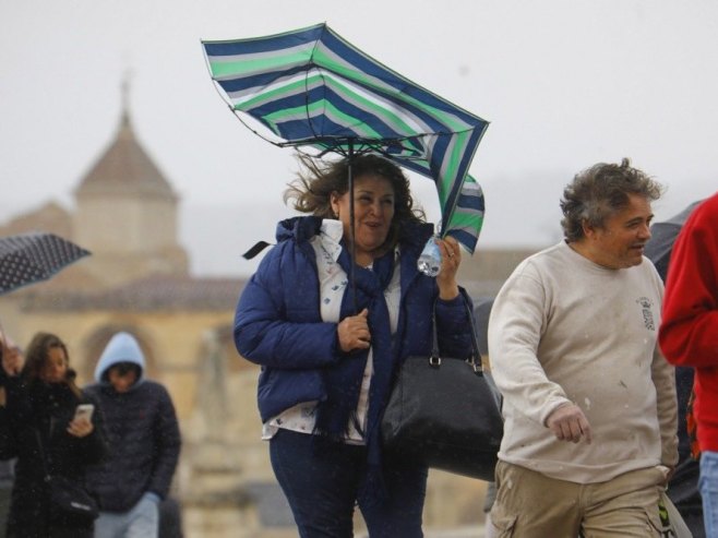 Наранџасто упозорење на јак вјетар за подручје Бањалуке и Добоја