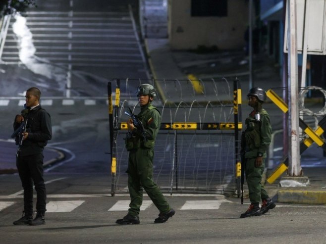 Каракас, Венецуела (фото: EPA/MIGUEL GUTIERREZ) Каракас, Венецуела (фото: EPA/MIGUEL GUTIERREZ) -