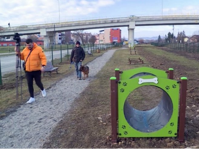 Приједор богатији за модеран и савремен парк за псе (ВИДЕО)
