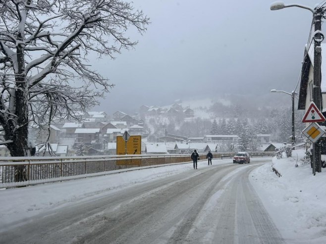 Јолић: Сви путеви у Републици Српској проходни, саобраћај отежан на планинским превојима (ВИДЕО)