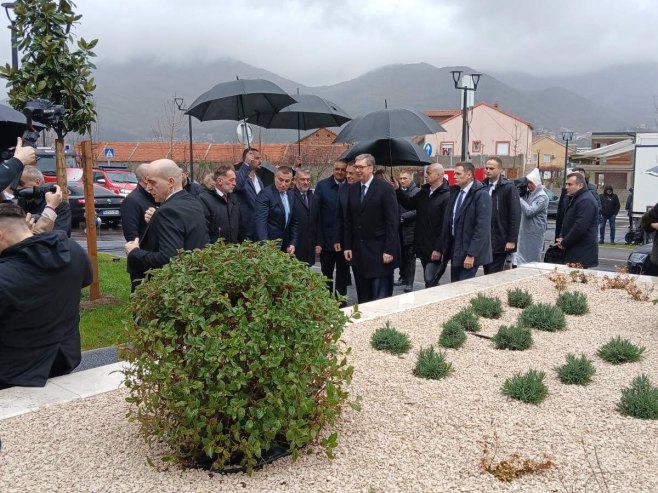 Александар Вучић стигао на отварање болнице у Требињу (Фото: РТРС)