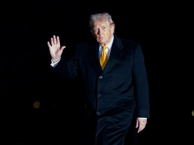 Доналд Трамп (фото: EPA/AARON SCHWARTZ) Доналд Трамп (фото: EPA/AARON SCHWARTZ) -