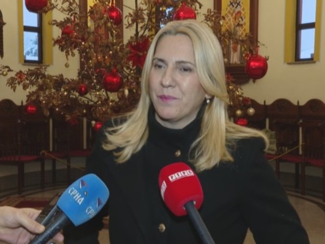 Цвијановић честитала Бадње вече и Божић: Да сви заједно живимо у стабилној Републици Српској