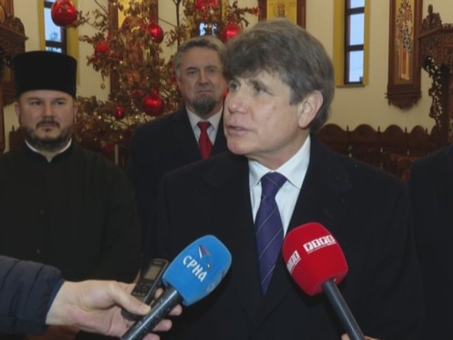 Род Благојевић на српском језику честитао Бадње вече и Божић (ВИДЕО)