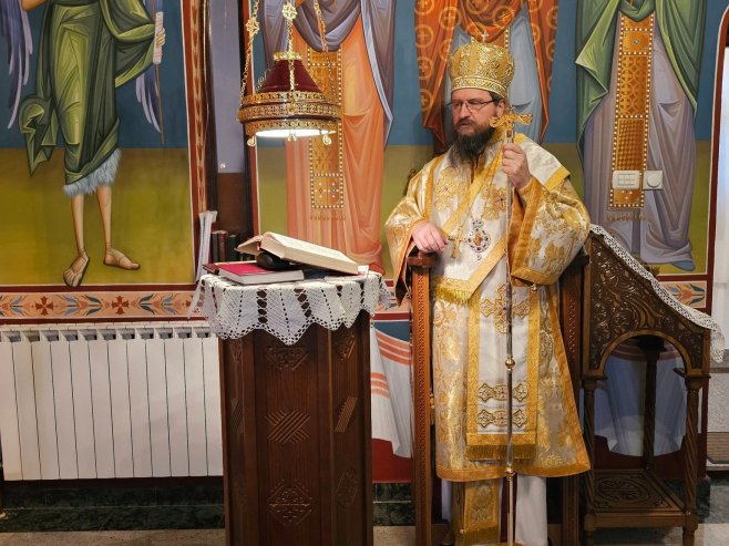 Божић у радости прослављен у манастиру Рмањ (ФОТО)