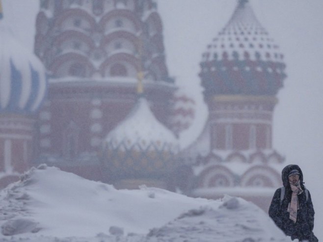 Москва (Фото: EPA/SERGEI ILNITSKY) Москва (Фото: EPA/SERGEI ILNITSKY) -