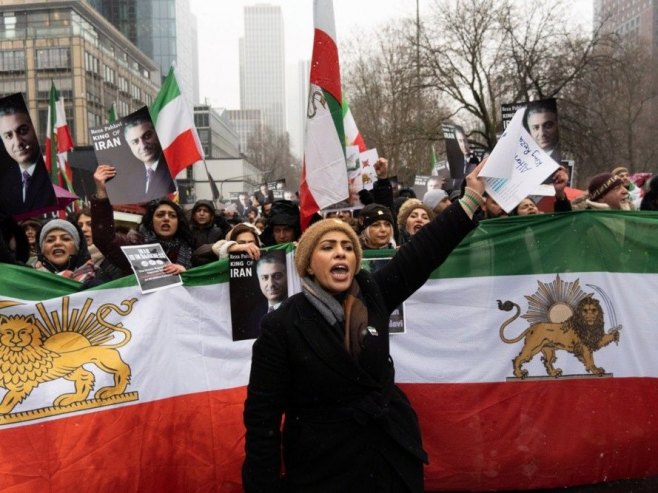 Протести у Ирану улазе у трећу недјељу: Више од 2.600 приведених, расте број жртава