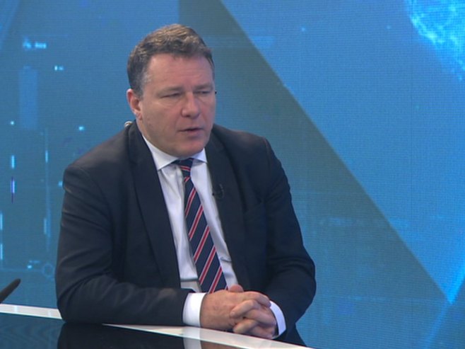 Жан-Лин Лакапел: Српска и њена борба добар модел за цијелу Европу - да се види како се праве патриоте боре за своју земљу (ВИДЕО)