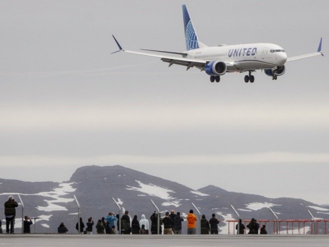 Трамп: Одбрану Гренланда чине двије запреге са псима; Морамо преузети, а не закупити