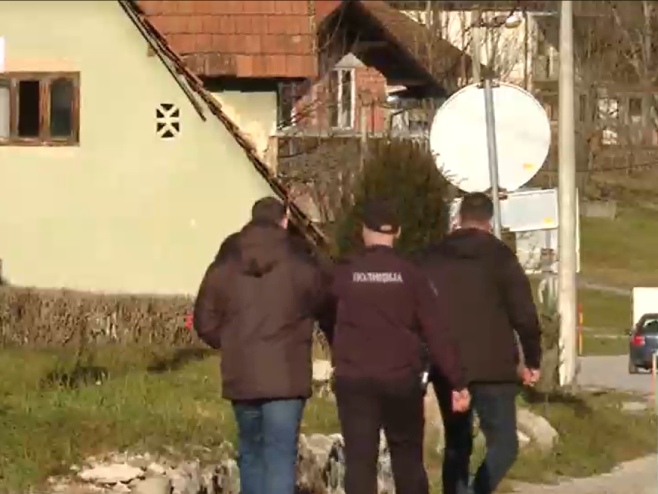 Правовременом реакцијом полицајци спасили живот мушкарцу у Крупи на Врбасу