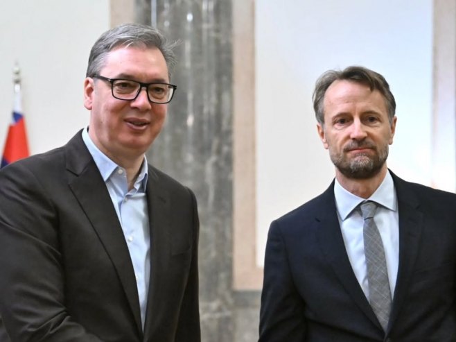 Вучић са Бекератом о европском путу и стабилности региона