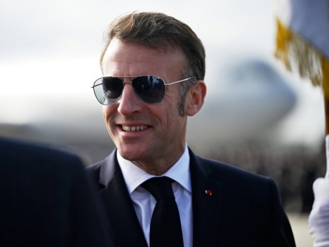 Макрон: Париз ће појачати војно присуство на Гренланду