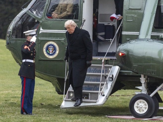 Бијела кућа: Слање европских трупа на Гренланд неће утицати на став Трампа о Гренланду