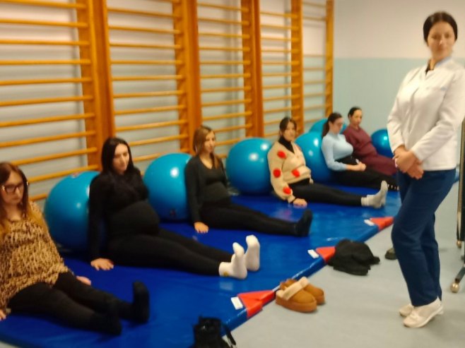 Дом здравља Бањалука: Бесплатна школа за труднице и родитељство (ВИДЕО)