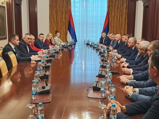 Минић са представницима политичких партија (ФОТО)