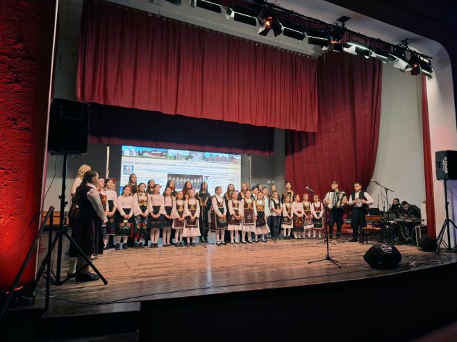 Одржан "Светосавски сабор пјесме са Косова и Кетохије кроз Српску"