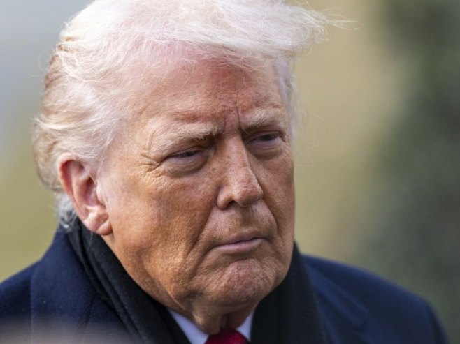 Трамп и Фицо разговарали о унапређењу билатералне сарадње