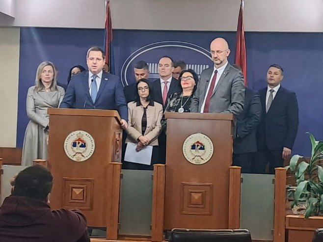 Мазалица: Згрожени смо приједлогом закључка Народног фронта - да ли су свјесни шта раде? (ФОТО/ВИДЕО)