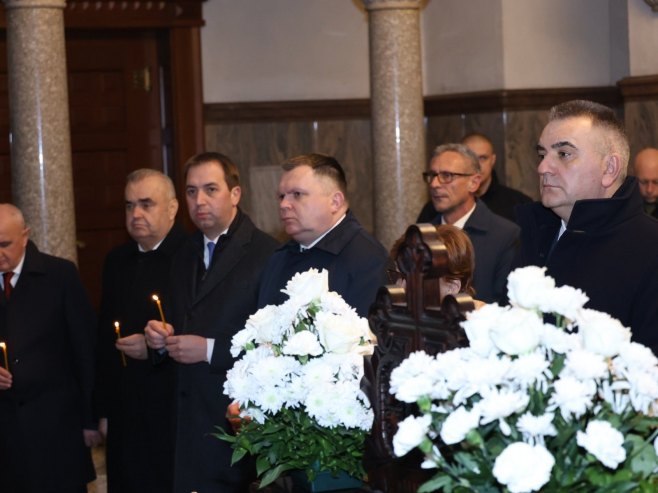 Минић и министри полажу заклетву у Храму Христа Спаситеља (ФОТО)