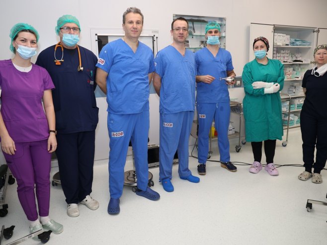 УКЦ Српске: Изведена лапароскопска операција карцинома ректума